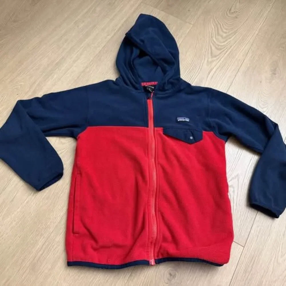 Patagonia Kids' Synchilla Fleece Hooded Jacket Size S (7-8)